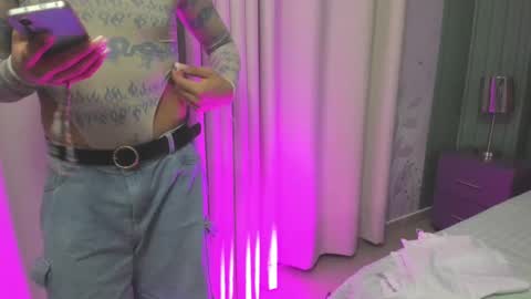 Snapshot of yess__daddy chatting on February 9, 10:20 am yess__daddy online show from February 9, 10:20 am