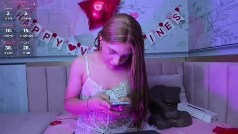 Snapshot of yess__daddy chatting on February 14, 1:18 pm yess__daddy online show from February 14, 1:18 pm