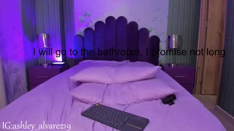 Snapshot of yess__daddy chatting on February 25, 4:21 pm yess__daddy online show from February 25, 4:21 pm