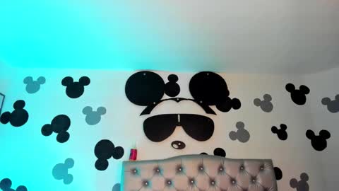 yess__daddy1 online show from March 21, 8:19 am