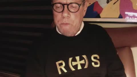 yessex247 online show from October 1, 11:55 pm