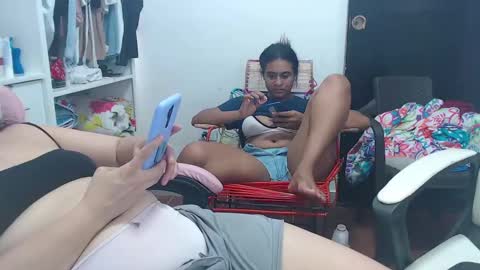 yessica and andres online show from February 26, 5:28 pm