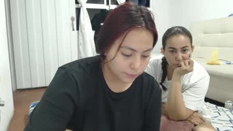 Snapshot of yessica_08 chatting on April 14, 2:17 am yessica and andres online show from April 14, 2:17 am