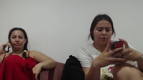 Snapshot of yessica_08 chatting on May 9, 1:00 am yessica and andres online show from May 9, 1:00 am