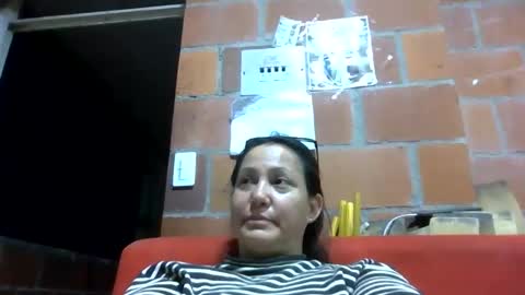 yessica and andres online show from August 4, 4:48 am