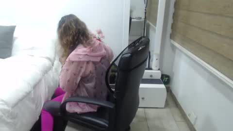 jessy online show from December 17, 12:12 am