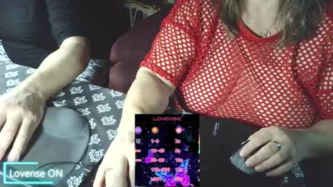 yessirprincesspet online show from October 12, 3:38 am