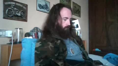 yeti_92 online show from September 30, 6:29 am