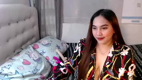 yhang_slut online show from December 3, 2:36 am