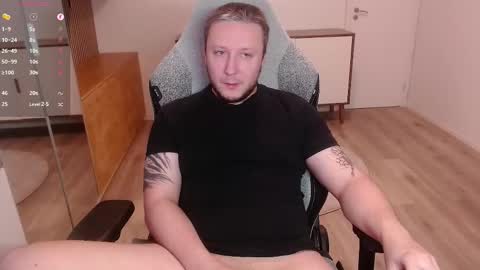 Snapshot of yhdxhy chatting on March 12, 8:48 pm James online show from March 12, 8:48 pm