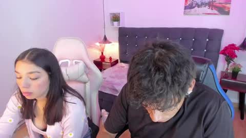 Snapshot of yiing_and_yang chatting on September 19, 9:04 pm Yiing and yang online show from September 19, 9:04 pm