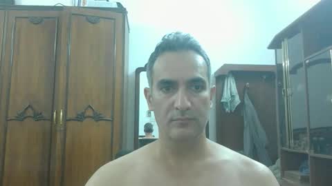 yilmazburak80 online show from September 26, 7:01 am