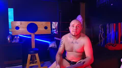 yingandyangg online show from February 17, 11:11 pm