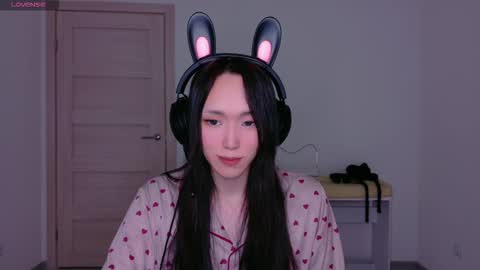 yingying_ online show from February 6, 12:59 am