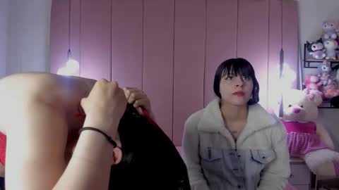 Snapshot of yinyang_luar chatting on November 9, 11:19 am yinyang_luar online show from November 9, 11:19 am