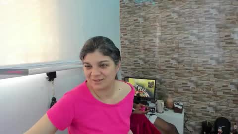 yinyyanghot online show from December 4, 4:48 pm