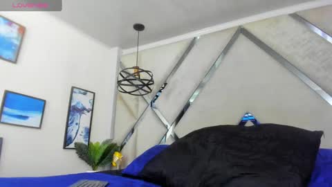 Yiyo online show from January 16, 4:07 am