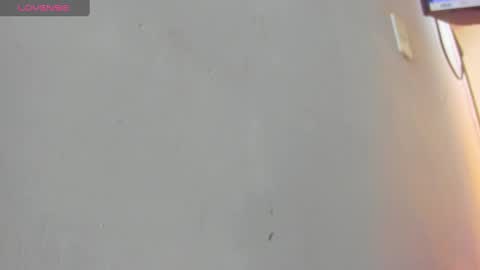 Yiyo online show from February 26, 12:25 pm