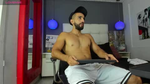 Yiyo online show from September 17, 9:27 pm