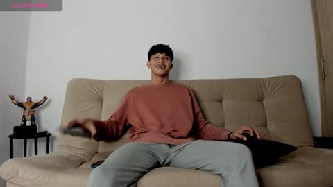 Snapshot of yizus_bonz chatting on October 3, 11:13 pm yizus_bonz online show from October 3, 11:13 pm