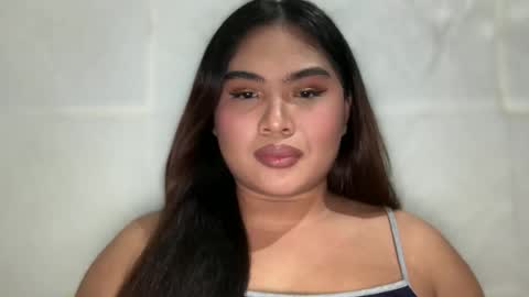 Snapshot of yllanahard chatting on October 31, 12:06 pm yllana love online show from October 31, 12:06 pm