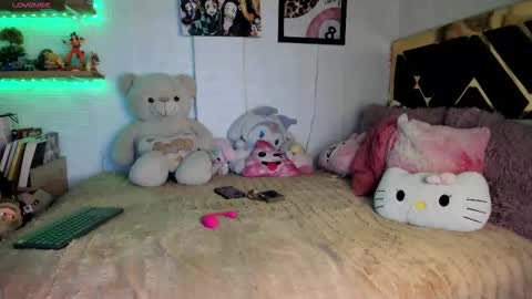 lucy online show from September 27, 6:51 am