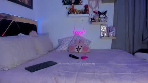 lucy online show from June 13, 3:04 am