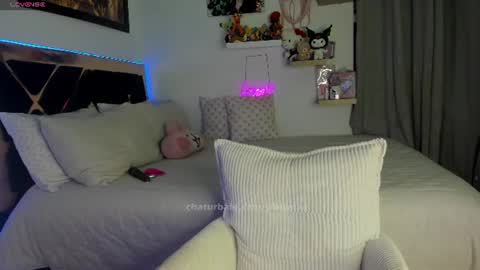 lucy online show from June 17, 4:37 am