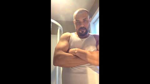 Snapshot of ynfantejovanny chatting on April 18, 12:09 pm ynfantejovanny online show from April 18, 12:09 pm
