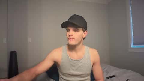 yngdesire1 online show from January 16, 11:42 pm