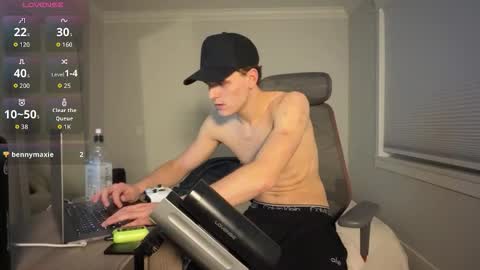 yngdesire1 online show from February 5, 4:50 am