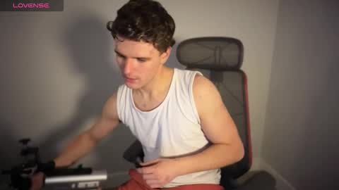 Snapshot of yngdesire1 chatting on March 27, 9:53 am yngdesire1 online show from March 27, 9:53 am