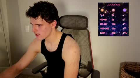 Snapshot of yngdesire1 chatting on April 4, 4:22 am yngdesire1 online show from April 4, 4:22 am