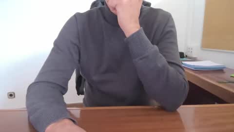 Yo47 online show from December 4, 2:26 pm