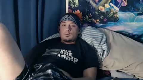 Snapshot of yobleez chatting on November 20, 8:03 am yobleez online show from November 20, 8:03 am