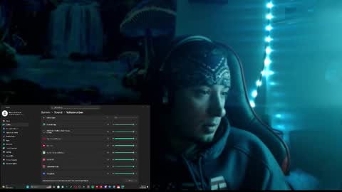 Snapshot of yobleez chatting on November 23, 4:56 am yobleez online show from November 23, 4:56 am