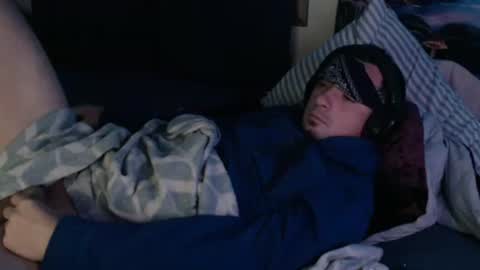 Snapshot of yobleez chatting on November 24, 6:57 am yobleez online show from November 24, 6:57 am