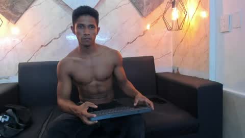 Yoel online show from June 11, 11:58 pm