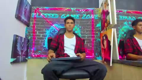 Yoel online show from July 24, 11:52 am