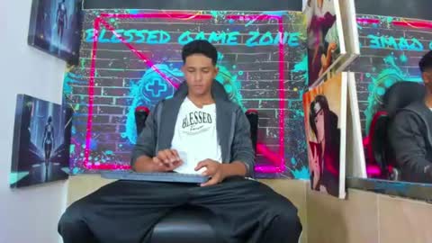Yoel online show from July 26, 11:50 am