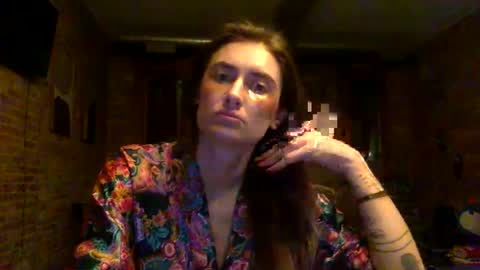 Snapshot of yogagirl777 chatting on December 18, 12:18 pm Ann Marie online show from December 18, 12:18 pm