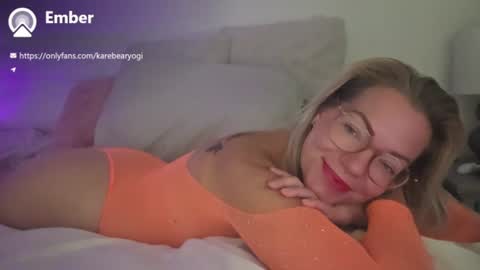 Yogiblondebangme online show from July 13, 9:01 am