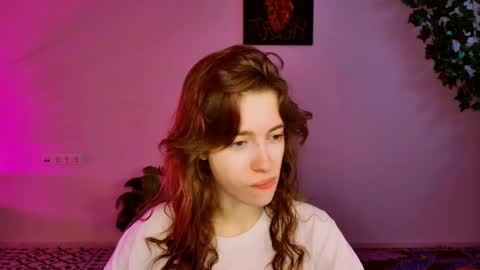 yoka_paradoxxx online show from October 3, 5:37 am