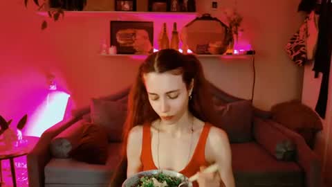 yoka_paradoxxx online show from July 28, 3:21 pm