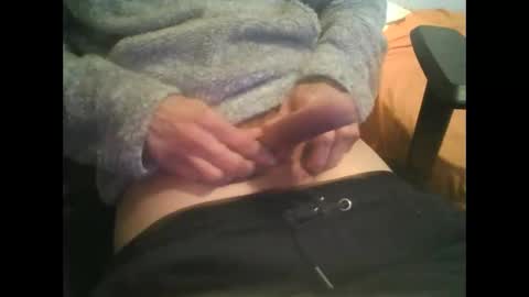 Snapshot of yokaxondoo chatting on December 21, 3:47 am yokaxondoo online show from December 21, 3:47 am