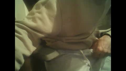 Snapshot of yokaxondoo chatting on December 25, 5:37 am yokaxondoo online show from December 25, 5:37 am