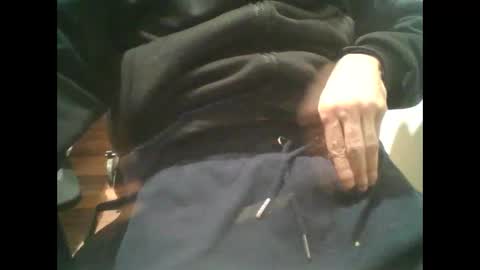 Snapshot of yokaxondoo chatting on January 2, 4:35 pm yokaxondoo online show from January 2, 4:35 pm