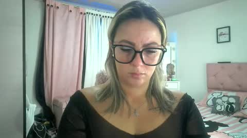 yokiko online show from October 24, 12:01 pm