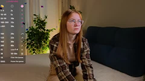 Snapshot of yolandovirrueta chatting on March 23, 11:03 am Mary online show from March 23, 11:03 am