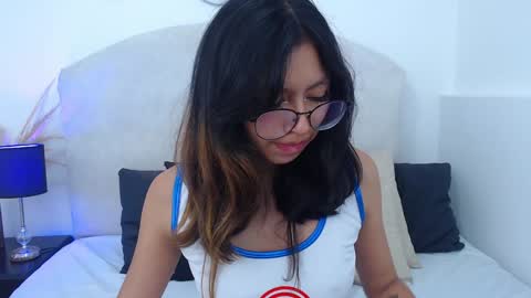 Yommi Winx online show from February 2, 1:45 am